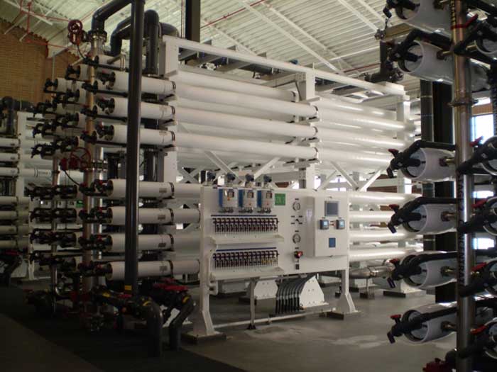 دستگاه تصفیه آب صنعتی 10000 مترمکعبی RO